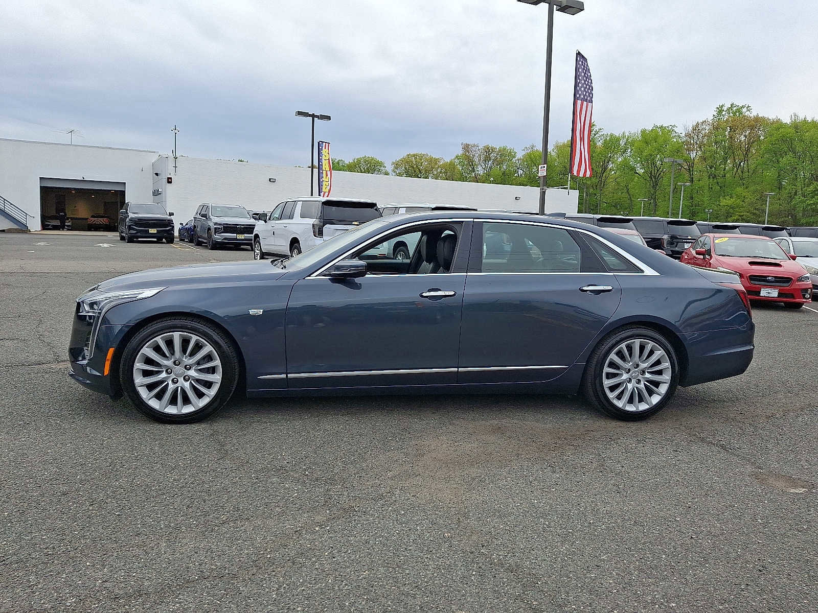 Used 2019 Cadillac CT6 Luxury w/ Driver Awareness Package AWD/4WD image 4