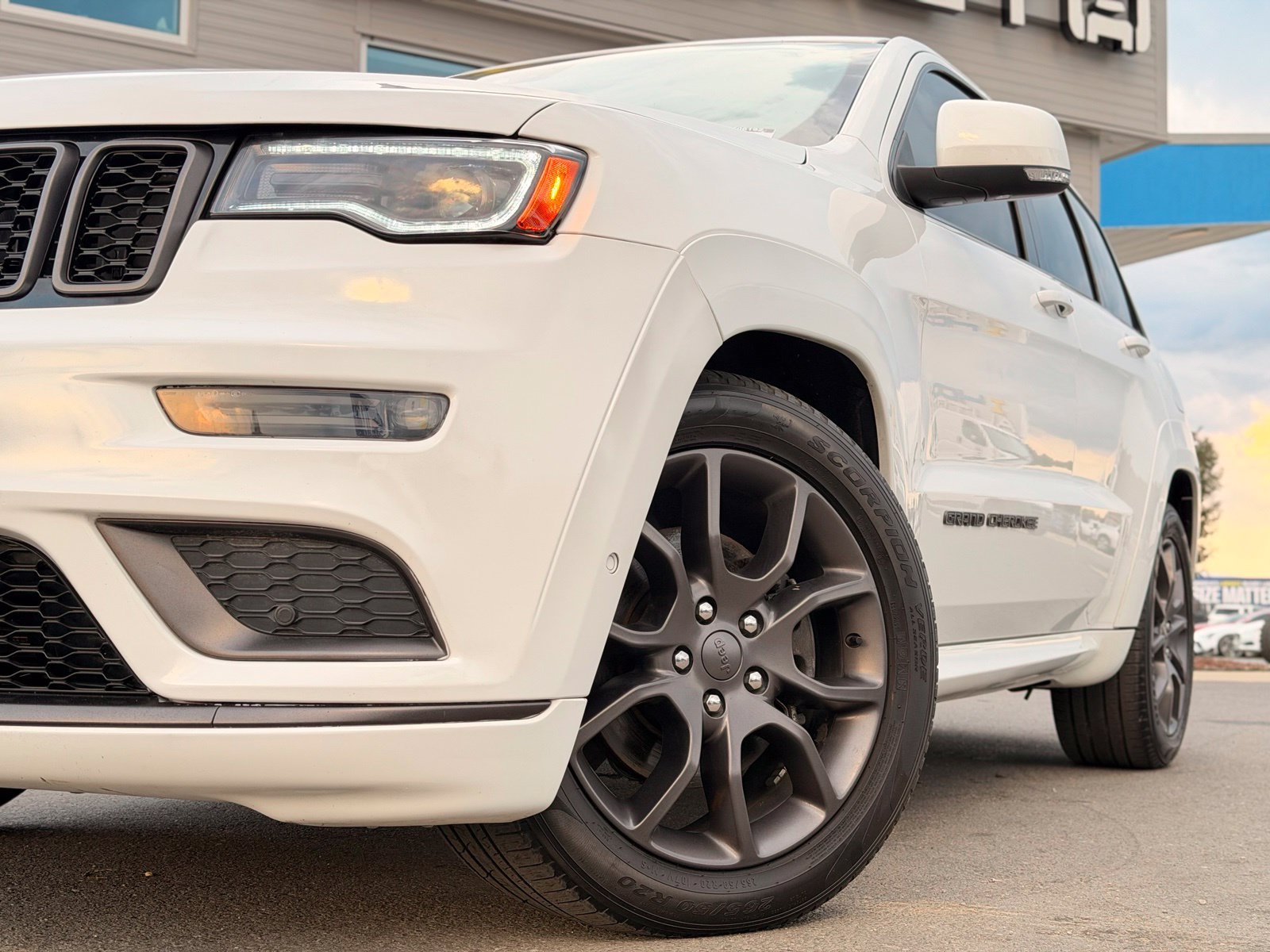 Used 2021 Jeep Grand Cherokee High Altitude AWD/4WD image 2