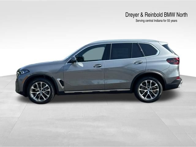 New 2026 BMW X5 xDrive40i w/ Premium Package AWD/4WD image 2