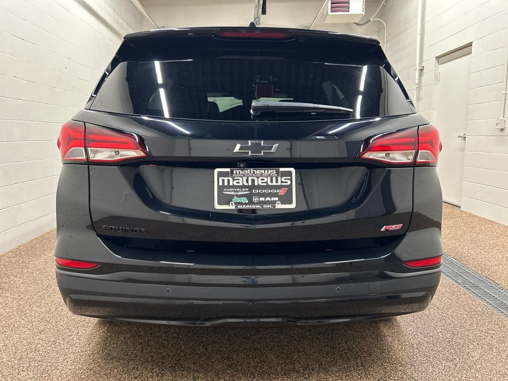 Used 2024 Chevrolet Equinox RS FWD image 3