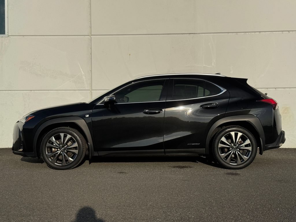 Used 2020 Lexus UX 250h F Sport w/ F Sport Premium Package AWD/4WD image 4