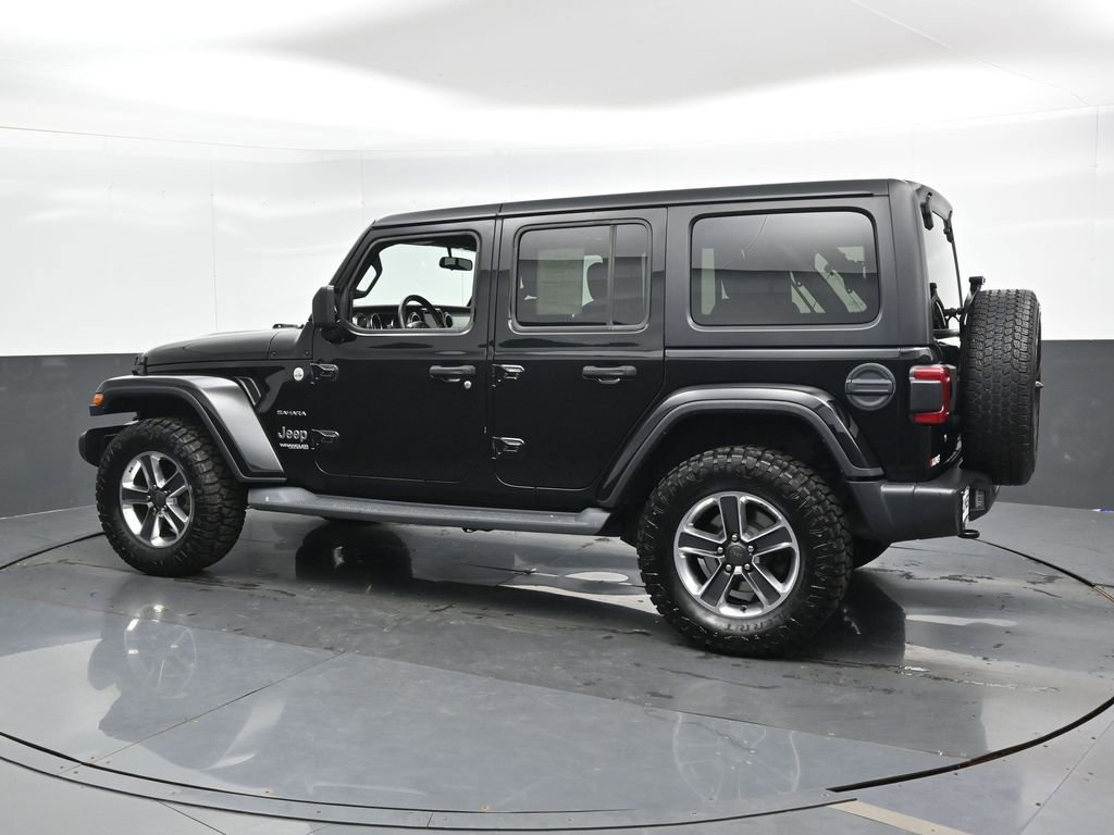 Used 2019 Jeep Wrangler Unlimited Sahara w/ Dual Top Group image 9