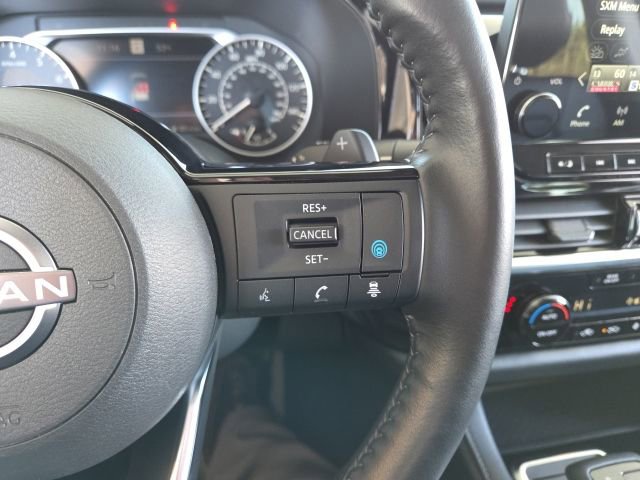 Used 2023 Nissan Pathfinder SL image 17