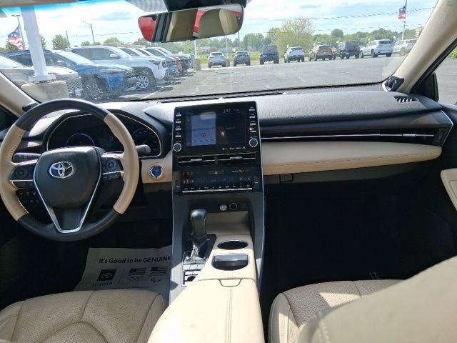 Used 2020 Toyota Avalon Limited w/ Advanced Safety Package FWD image 11