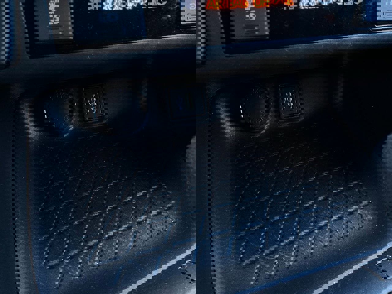 Used 2025 Toyota RAV4 XLE image 25