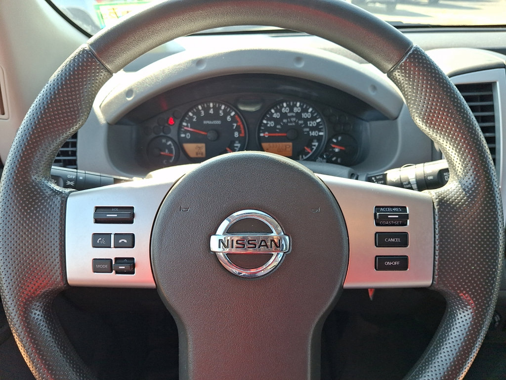 Used 2014 Nissan Xterra S AWD/4WD image 27