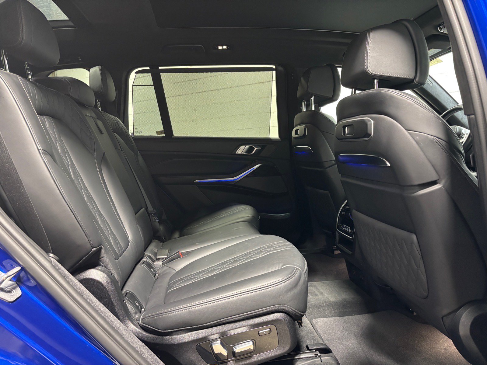 Used 2023 BMW X7 M60i w/ Executive Package AWD/4WD image 35