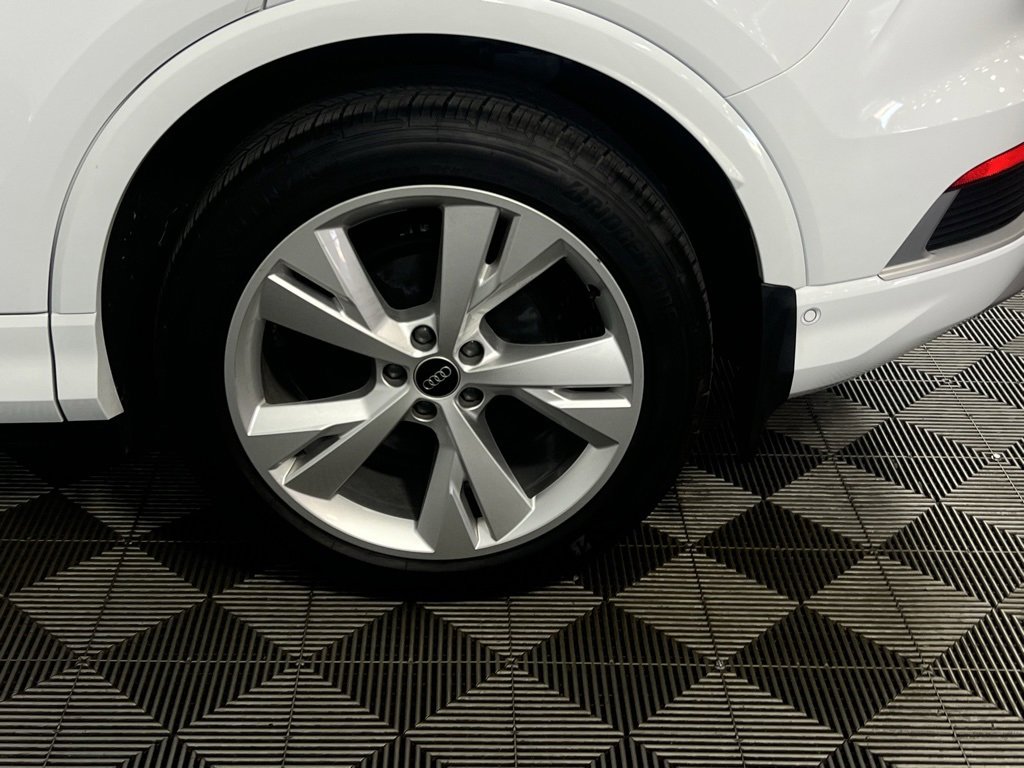 Used 2023 Audi Q4 e-tron Prestige w/ 20" Wheel Package image 12