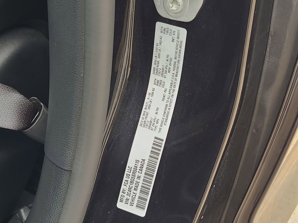 Used 2025 Chrysler Pacifica Select FWD image 35