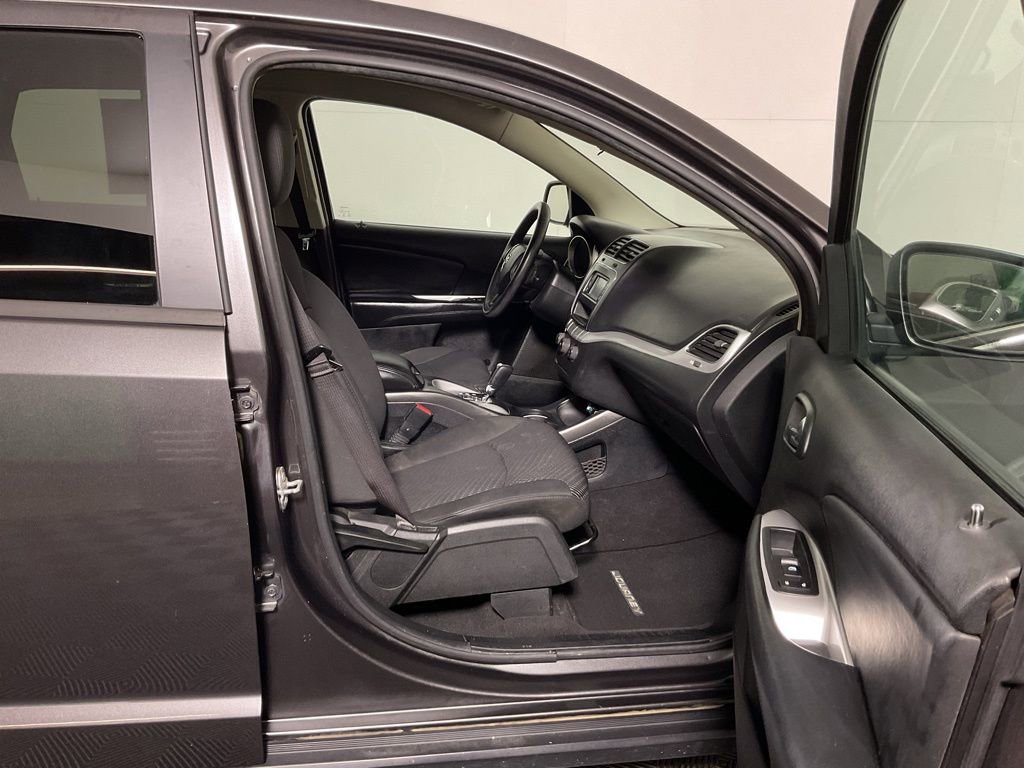 Used 2017 Dodge Journey SE FWD image 28