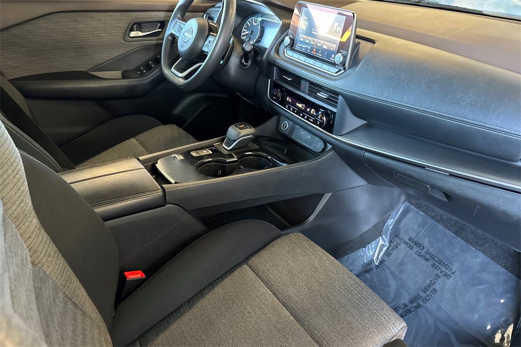 Used 2023 Nissan Rogue SV image 21