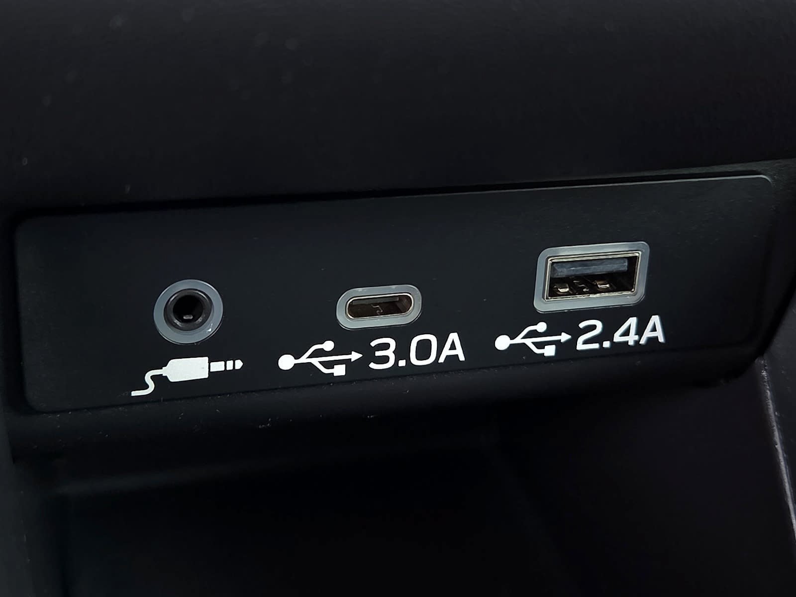 Certified 2023 Subaru Outback Touring AWD/4WD image 16