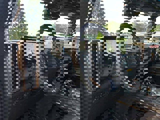 New 2025 GMC Hummer EV 2X image 17