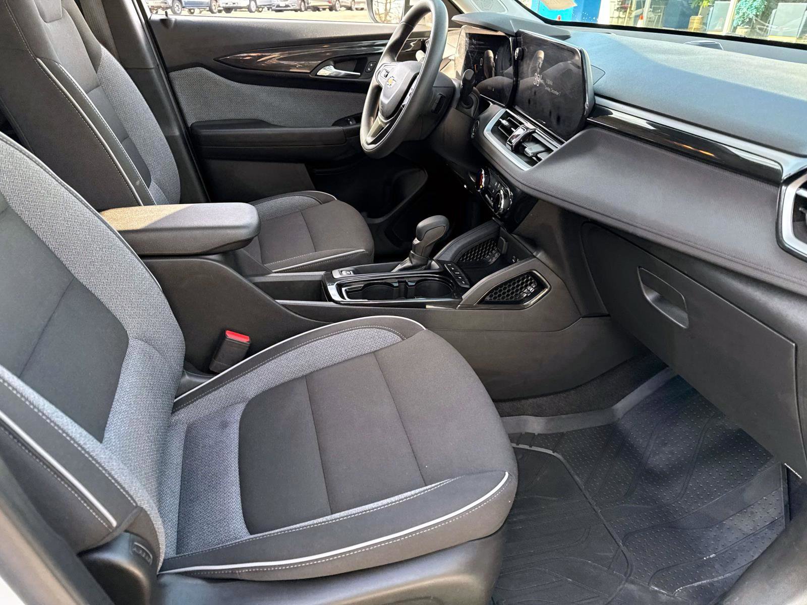 Used 2024 Chevrolet TrailBlazer LT image 6