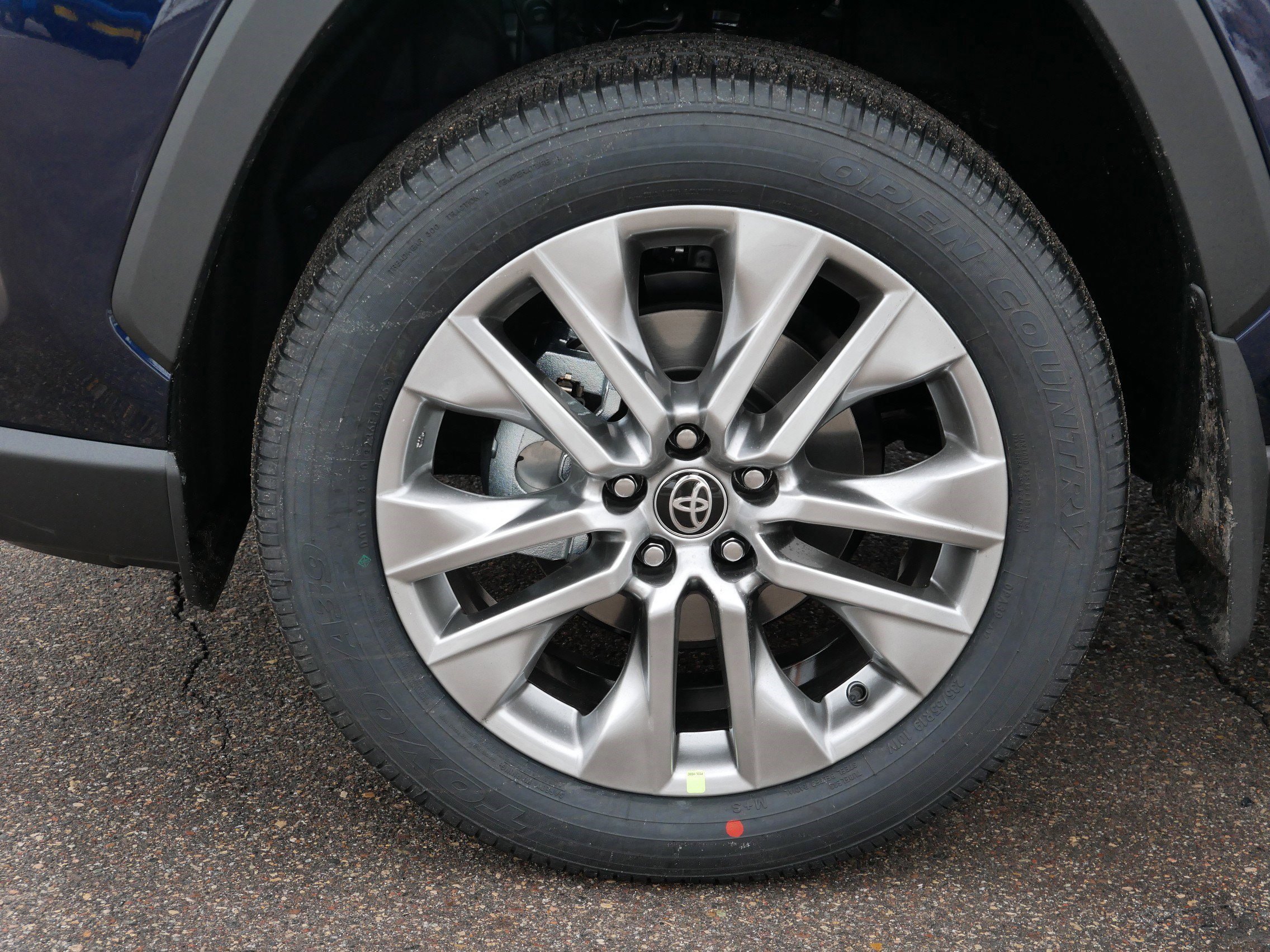 New 2025 Toyota RAV4 Limited image 5