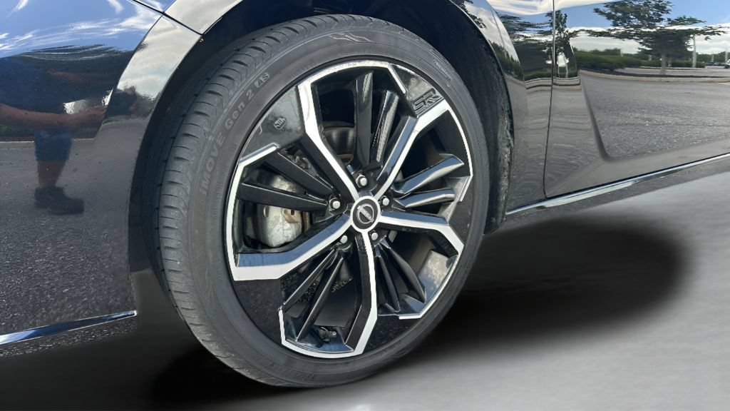 Certified 2024 Nissan Altima 2.5 SR FWD image 31
