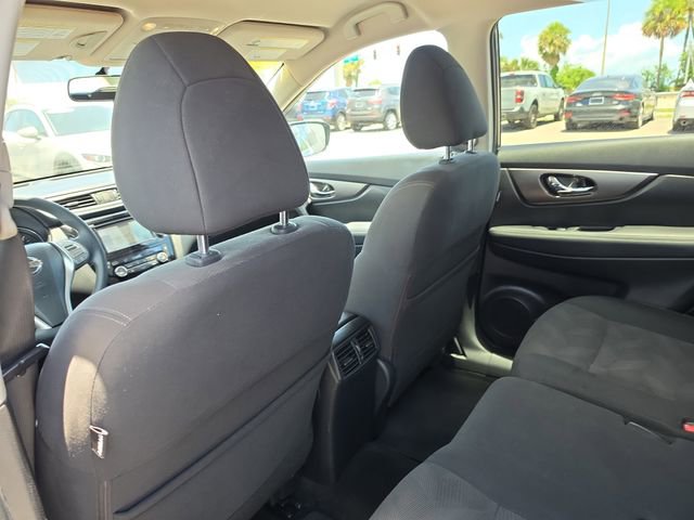 Used 2016 Nissan Rogue SV w/ SV Premium Package FWD image 12