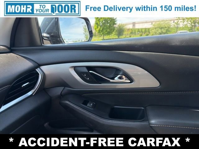 Used 2019 Chevrolet Traverse LT FWD image 23