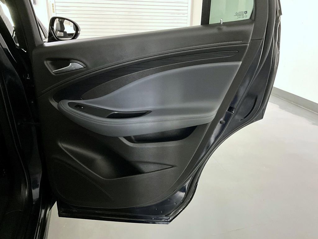 Certified 2020 Buick Envision Premium AWD/4WD image 17