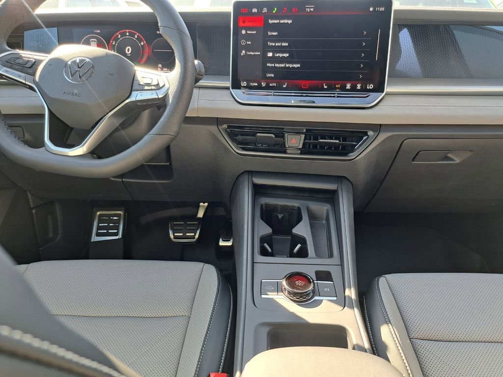 New 2026 Volkswagen Tiguan SE R-Line image 25