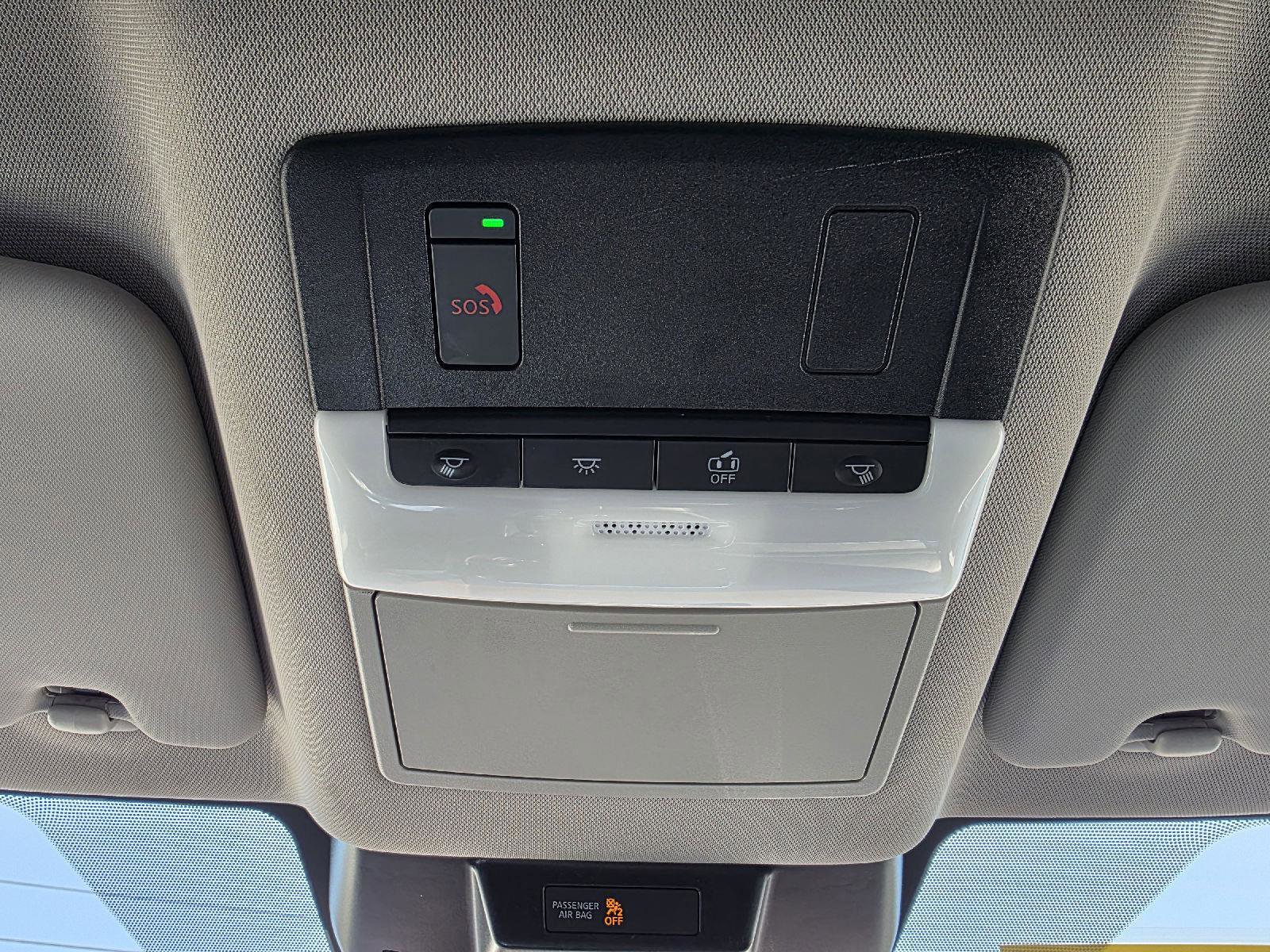 Used 2023 Nissan Rogue SV image 18