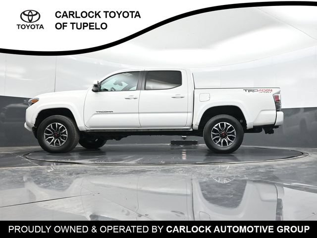 Used 2022 Toyota Tacoma TRD Sport AWD/4WD image 35