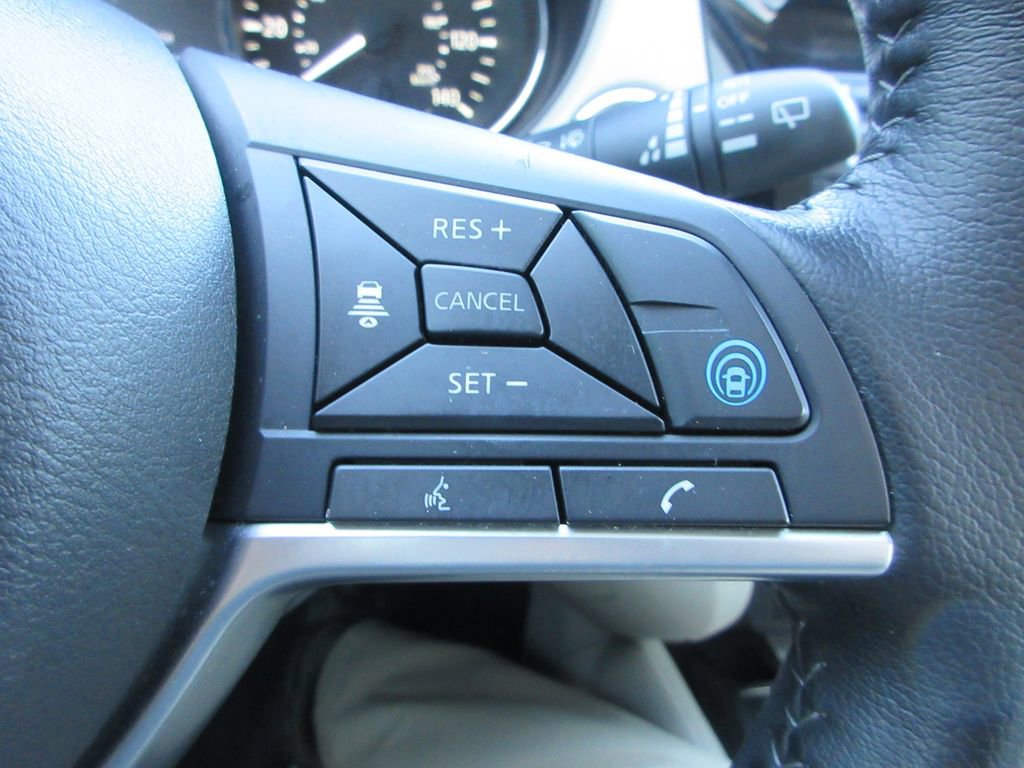 Used 2020 Nissan Rogue Sport SL image 27