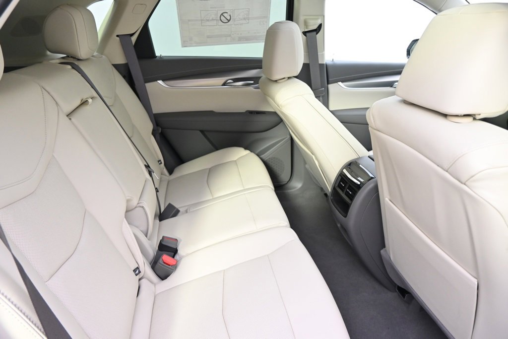 New 2025 Cadillac XT5 Premium Luxury w/ Technology Package image 18