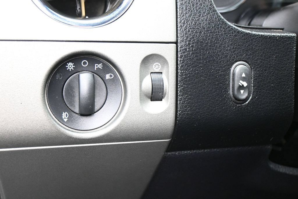 Used 2008 Ford F150 XLT AWD/4WD image 12