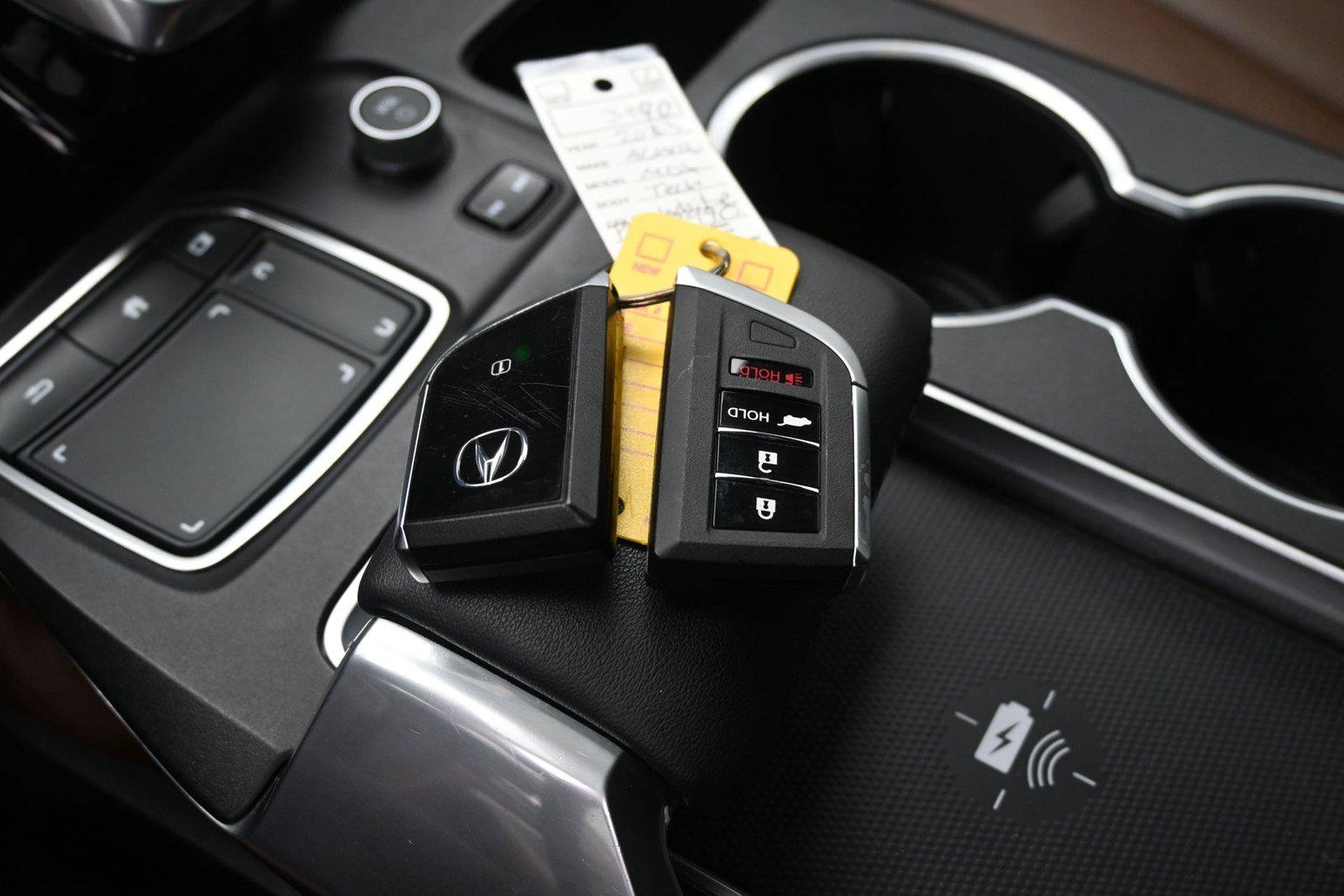 Certified 2023 Acura MDX w/ Technology Package AWD/4WD image 6