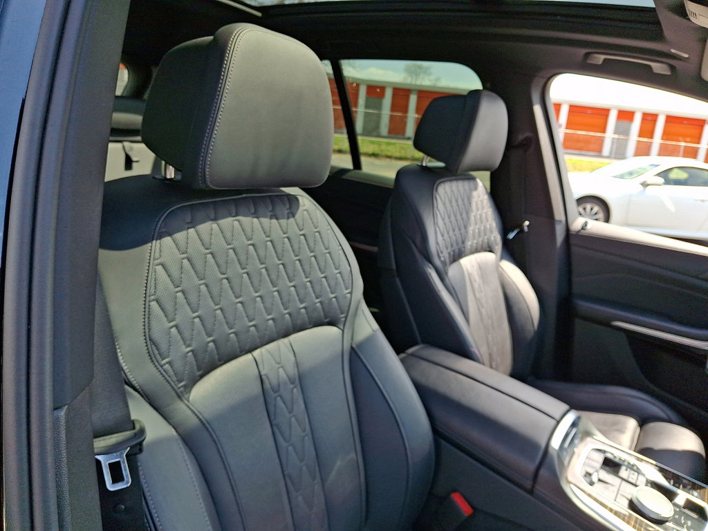 Used 2025 BMW X5 xDrive50e image 13