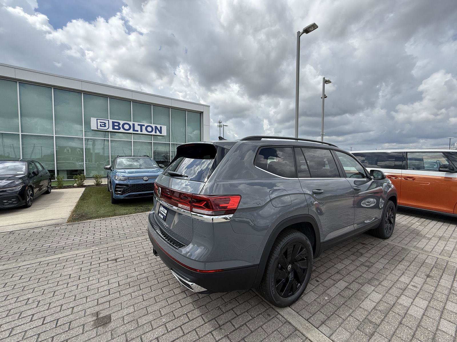 New 2026 Volkswagen Atlas SE image 8