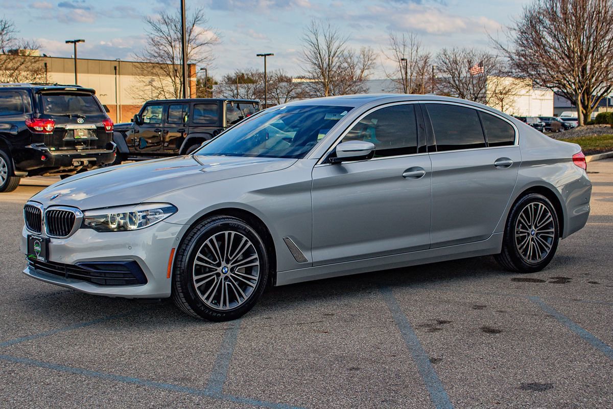 Used 2019 BMW 530i xDrive w/ Premium Package image 4