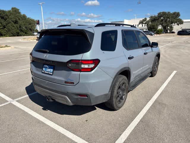 Used 2024 Honda Pilot TrailSport image 5