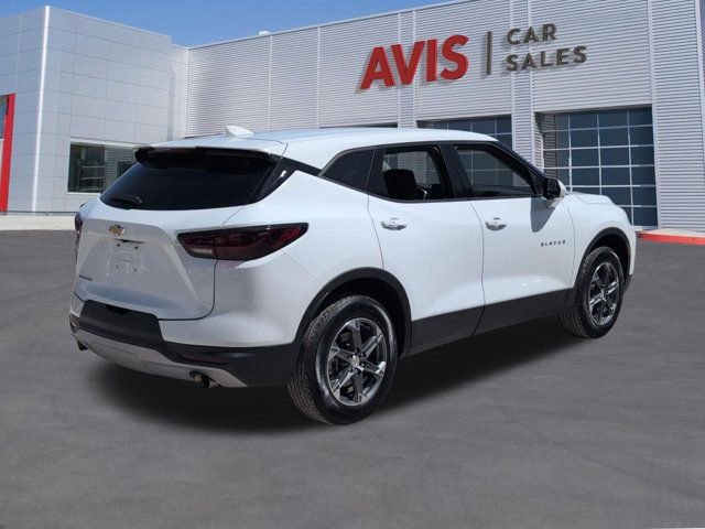 Used 2025 Chevrolet Blazer LT FWD image 6