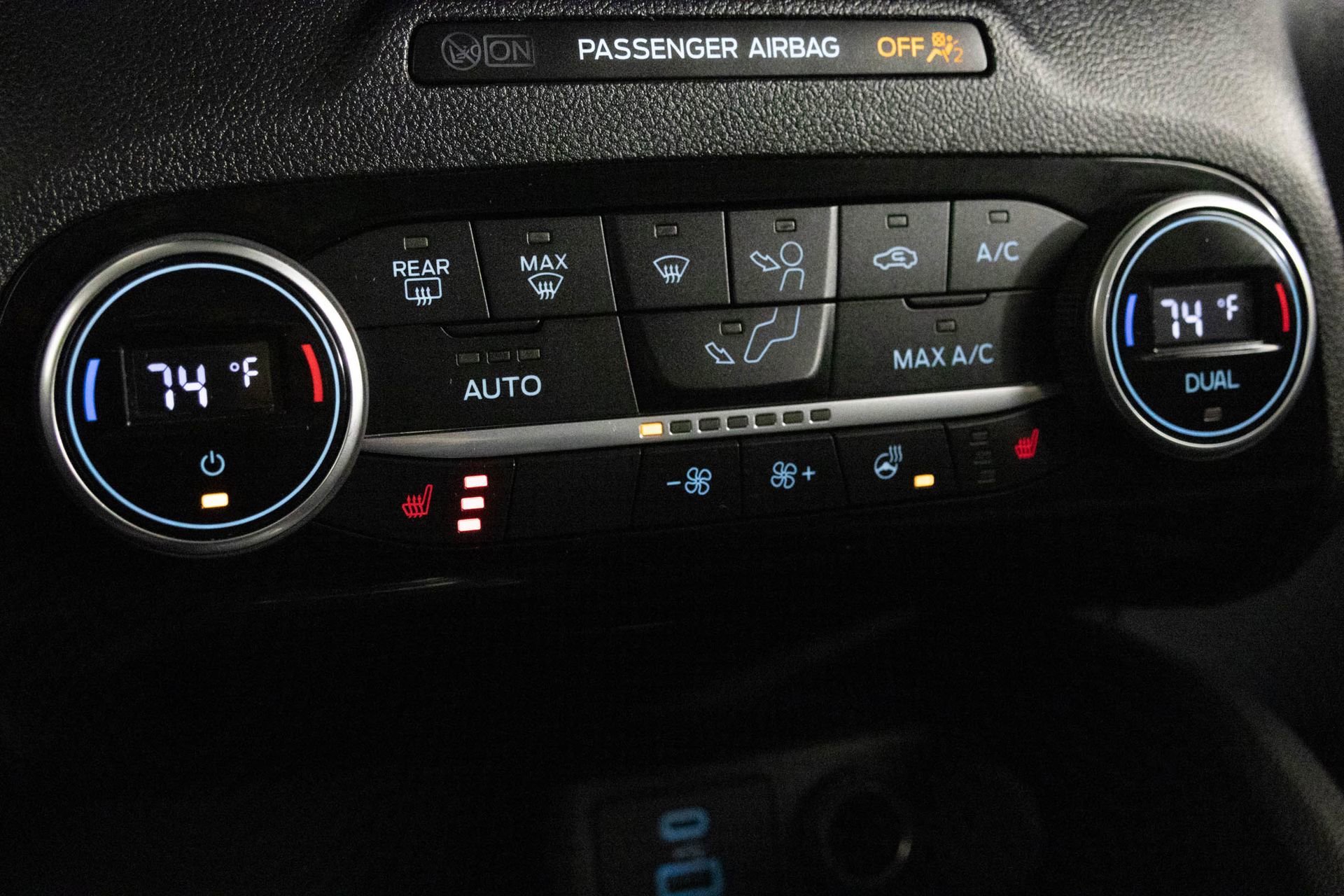 Used 2021 Ford Escape SE w/ Convenience Package image 26