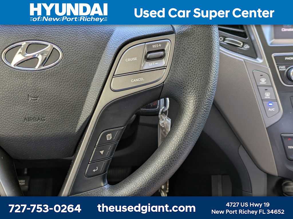 Used 2018 Hyundai Santa Fe SE FWD image 31