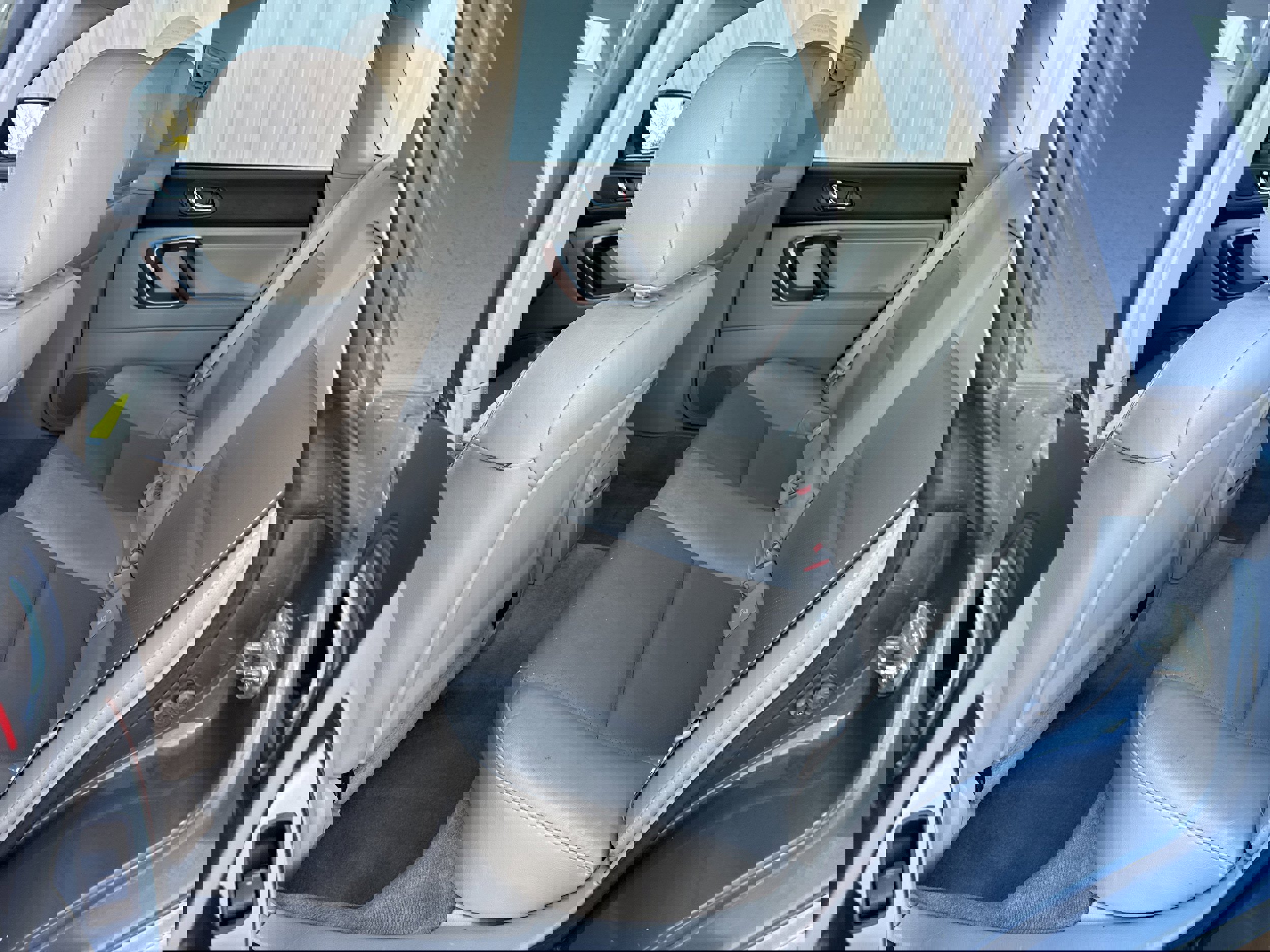 Used 2005 Subaru Outback 3.0R L.L. Bean image 3