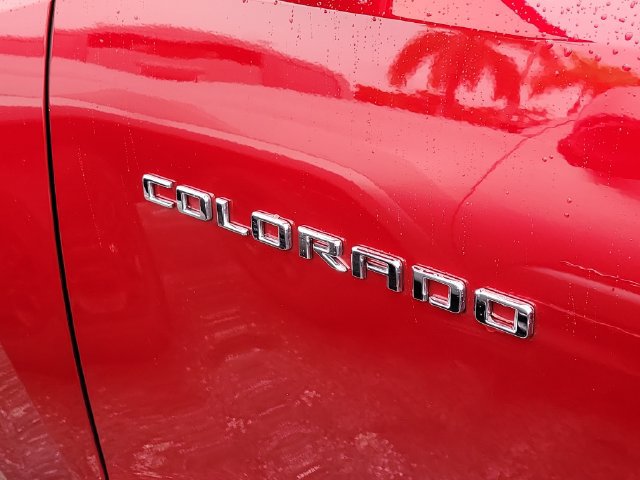 Used 2025 Chevrolet Colorado LT RWD image 8