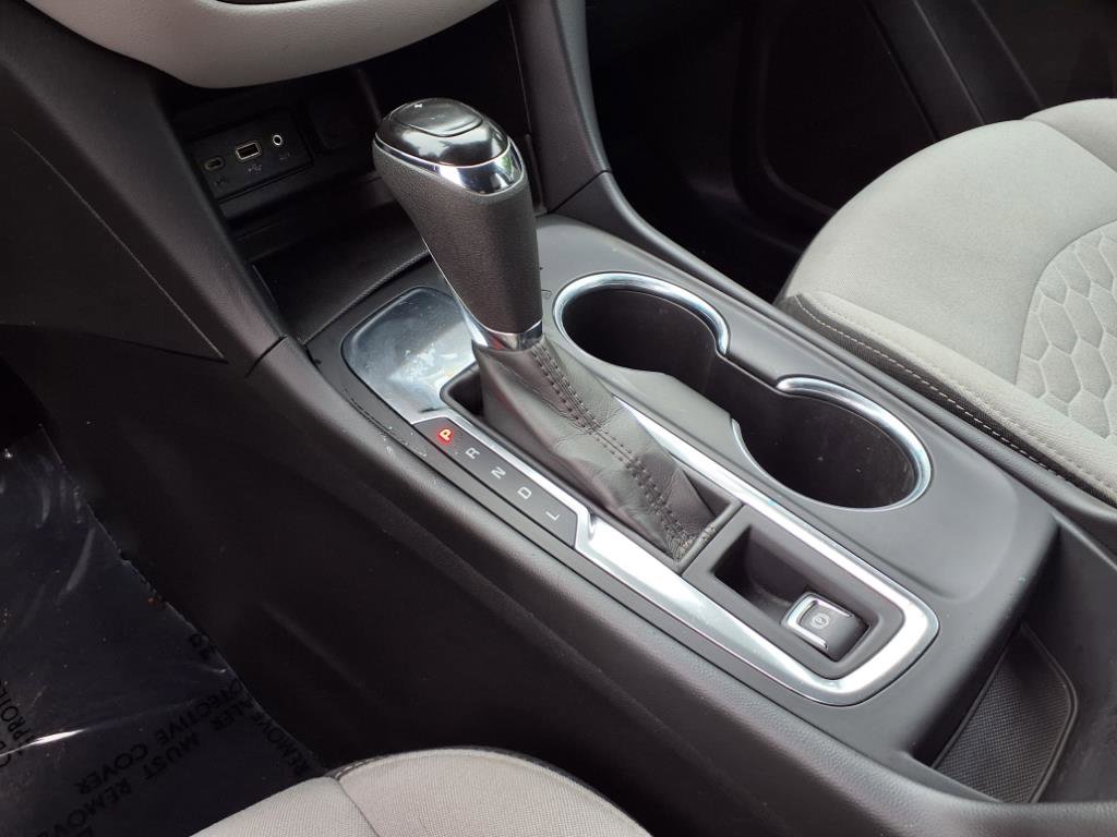 Used 2021 Chevrolet Equinox LS w/ LS Convenience Package image 9