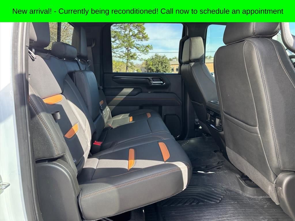 Used 2025 GMC Sierra 2500 AT4 w/ AT4 Premium Plus Package image 13