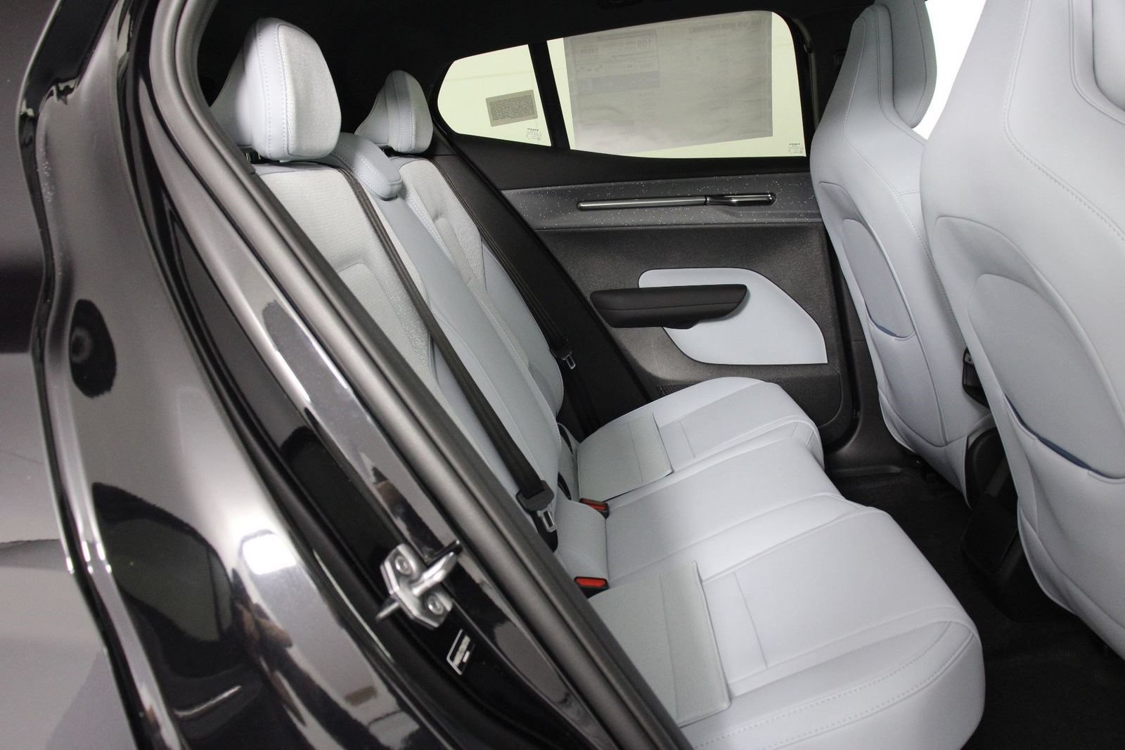 New 2026 Volvo EX30 Ultra AWD/4WD image 11
