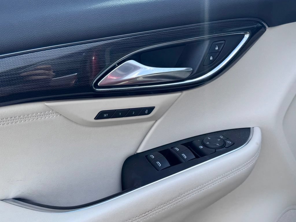 Used 2023 Buick Envision Essence AWD/4WD image 8