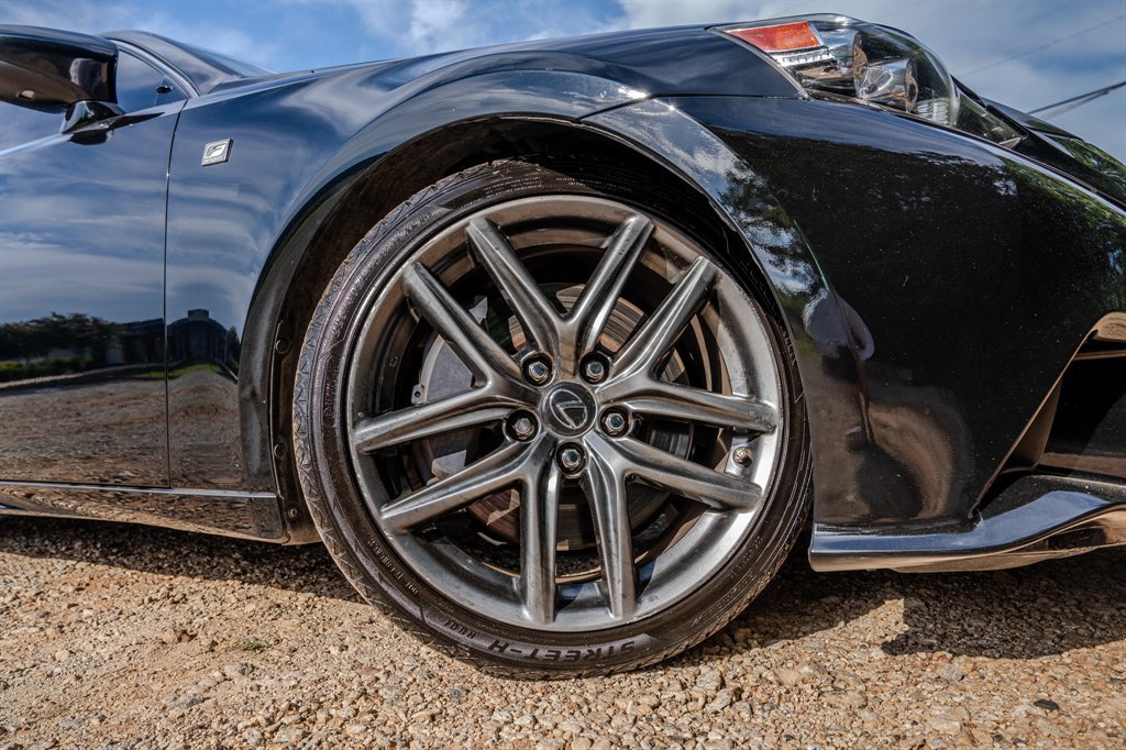 Used 2016 Lexus IS 350 w/ F Sport Package RWD image 13
