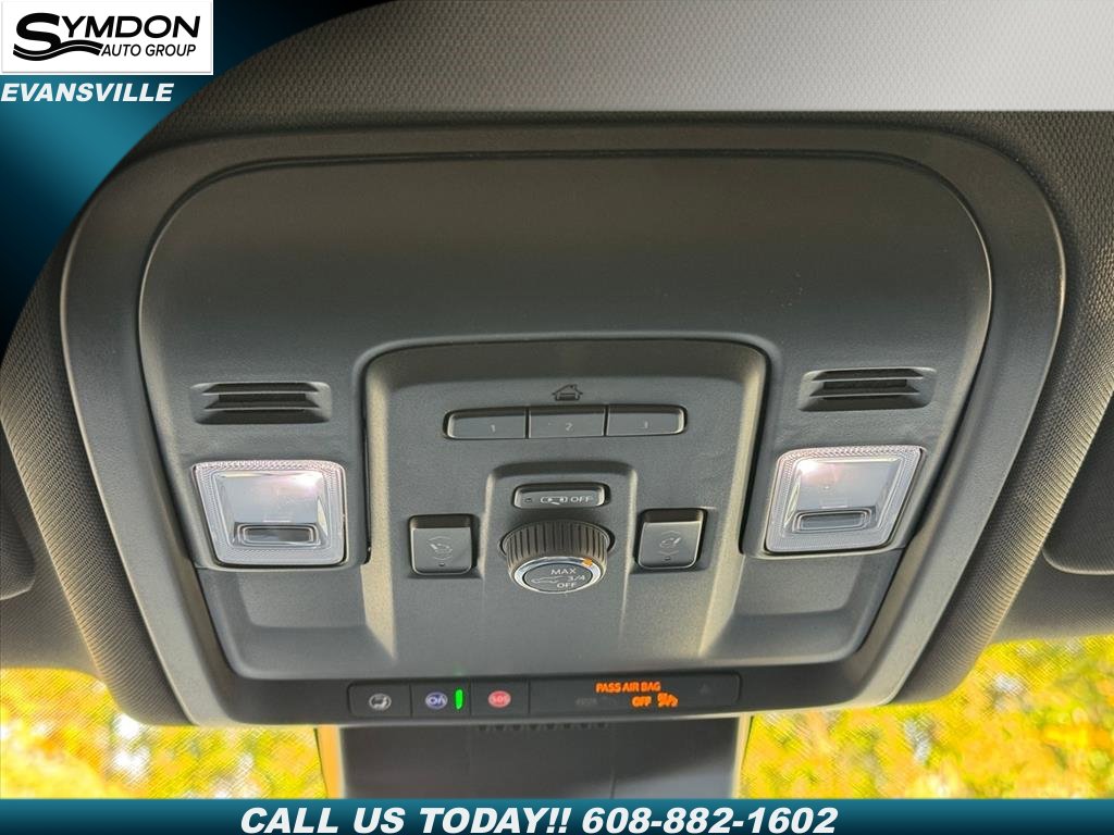 Used 2024 Chevrolet Tahoe LT w/ Luxury Package image 18