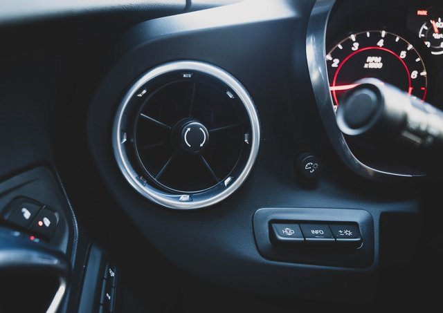 Used 2016 Chevrolet Camaro SS image 12
