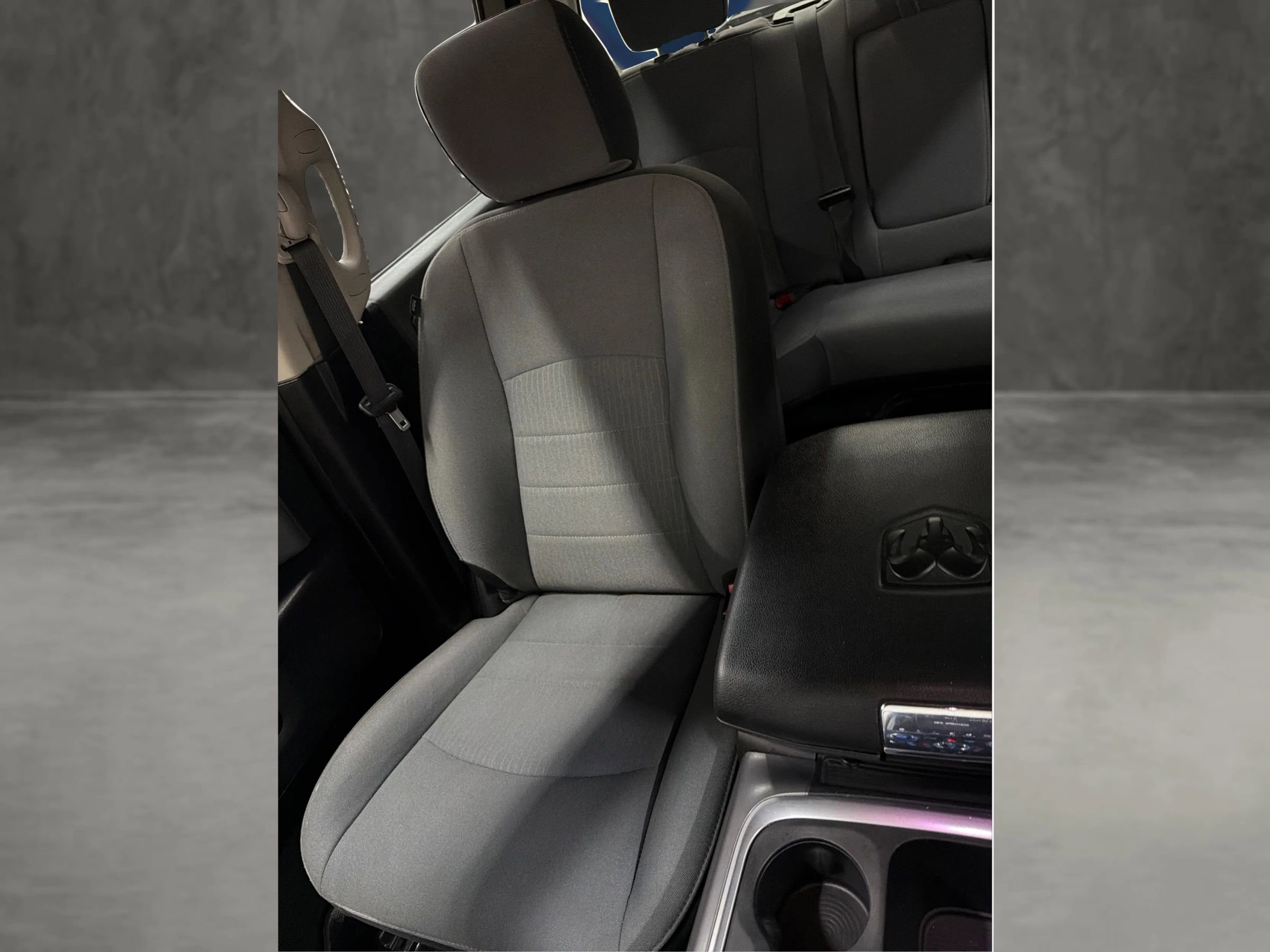 Used 2022 RAM 1500 Classic SLT w/ Trailer & Traction Group image 30