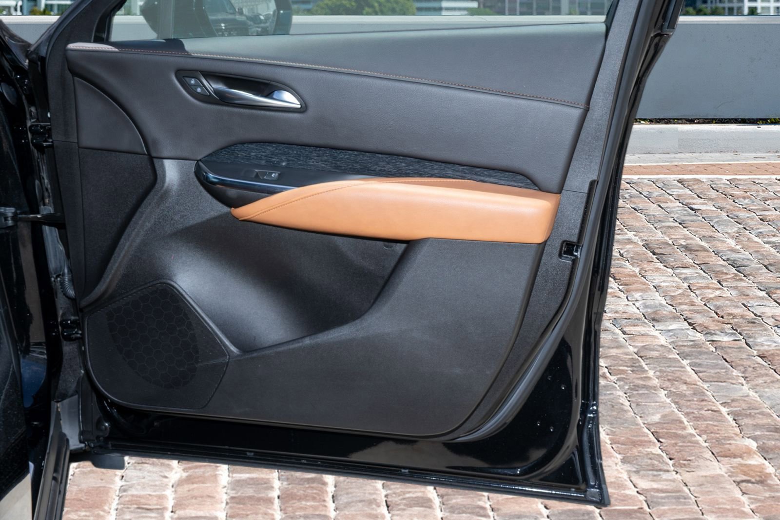 Used 2024 Cadillac XT4 Sport image 14