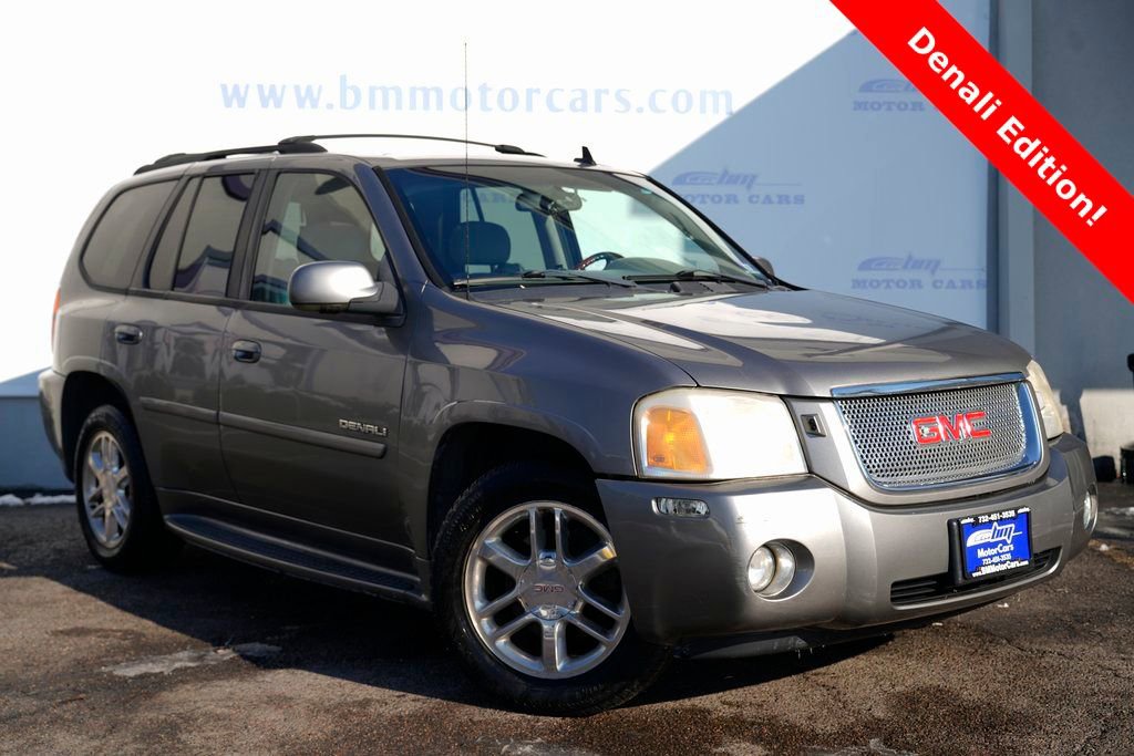 Used 2009 GMC Envoy Denali w/ Sun And 6-Disc Cd Package image 1