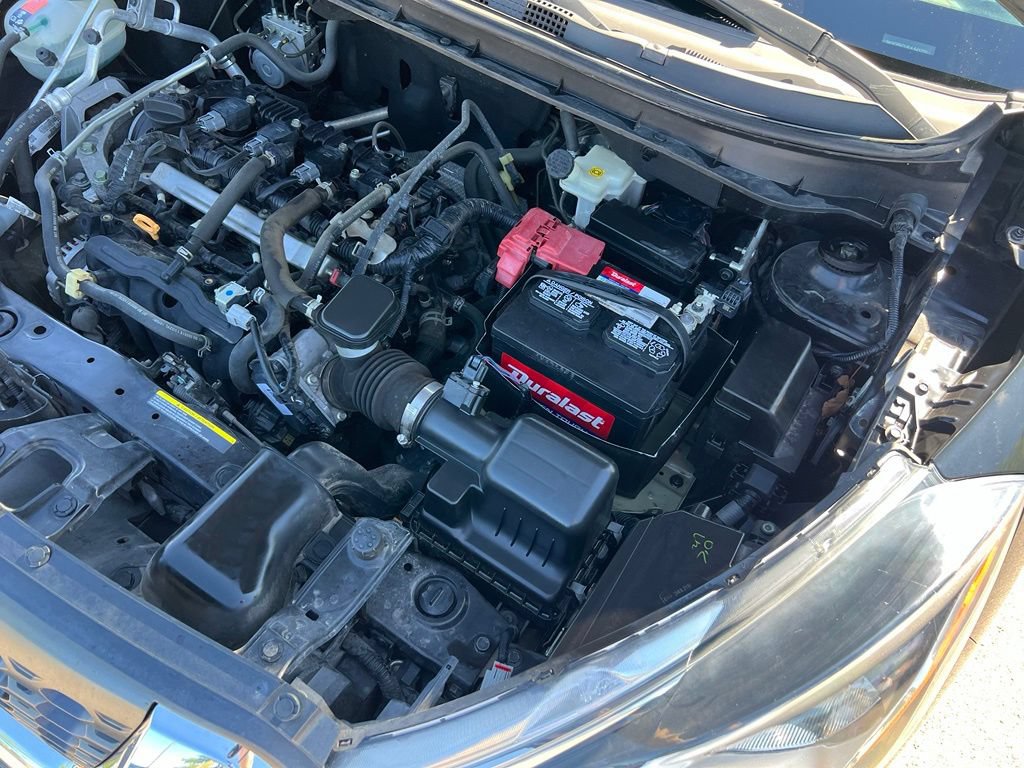 Used 2018 Nissan Kicks S FWD image 42